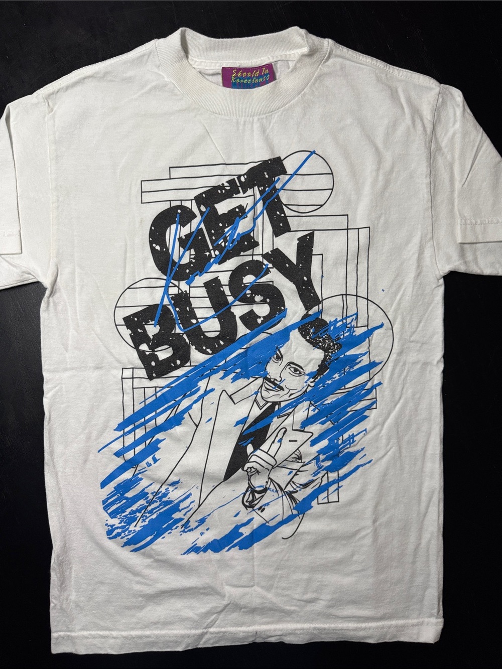 Vintage White 'Get Busy' Graphic Tee skoold in korectnuss